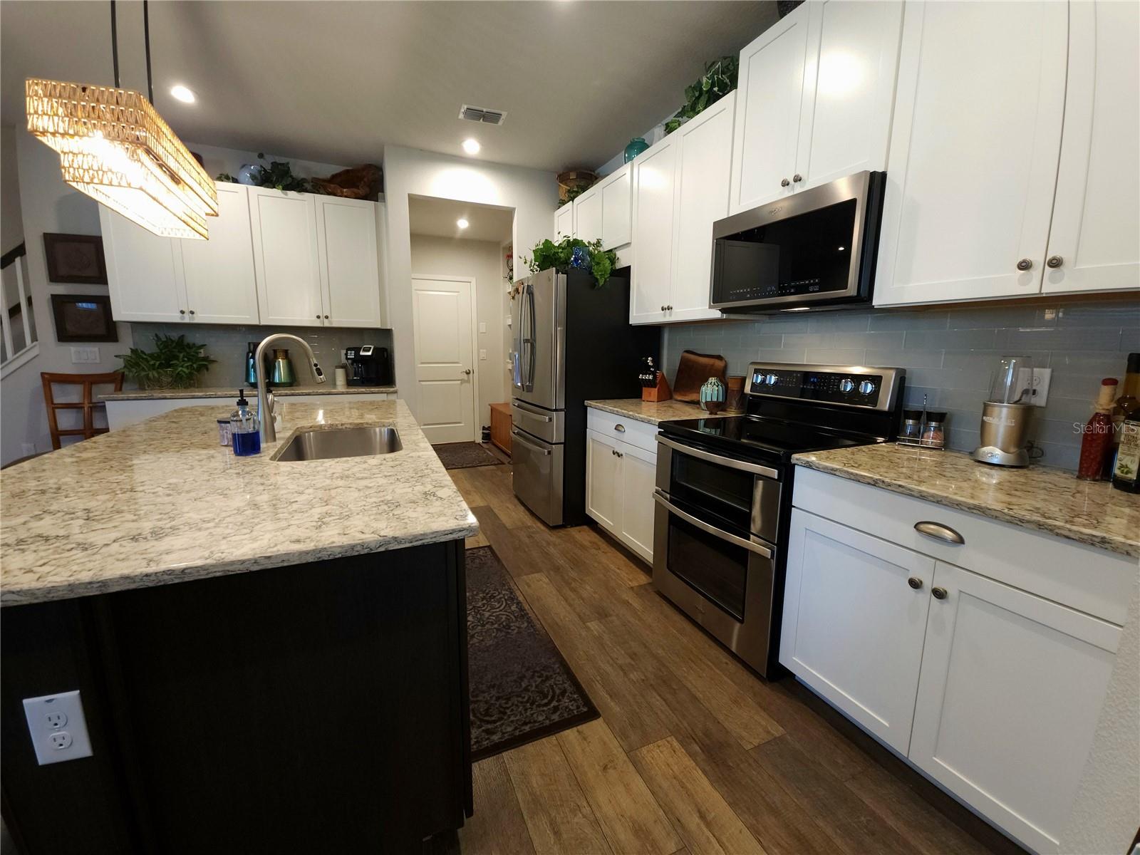 Listing photo id 8 for 5841 Grand Sonata Avenue