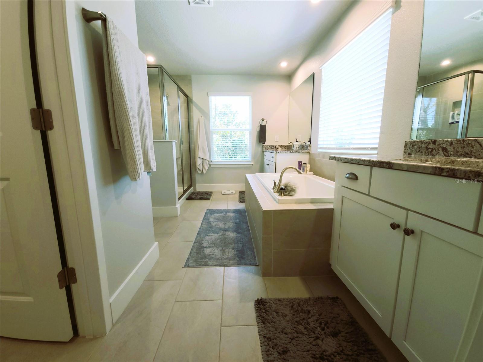 Listing photo id 32 for 5841 Grand Sonata Avenue