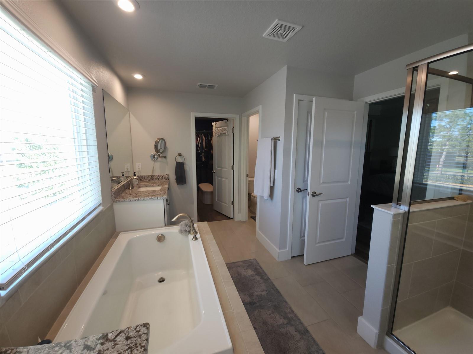Listing photo id 33 for 5841 Grand Sonata Avenue