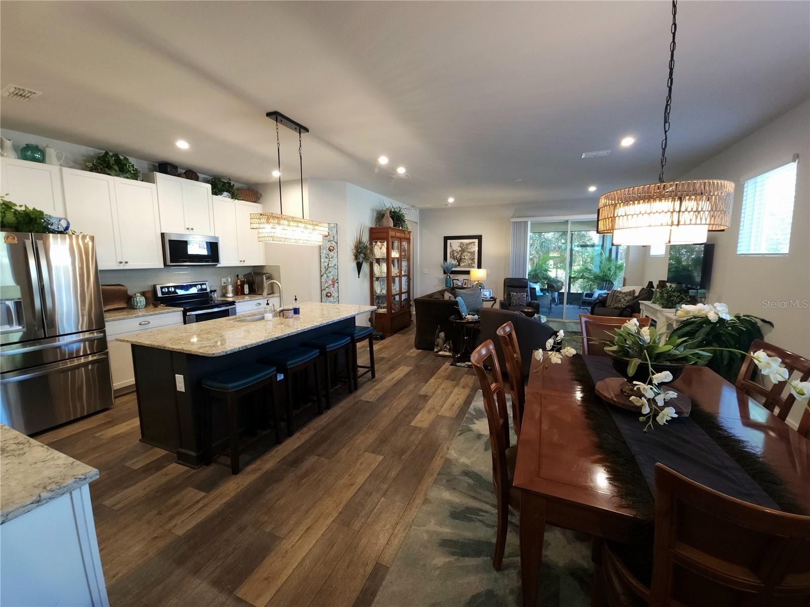 Listing photo id 6 for 5841 Grand Sonata Avenue