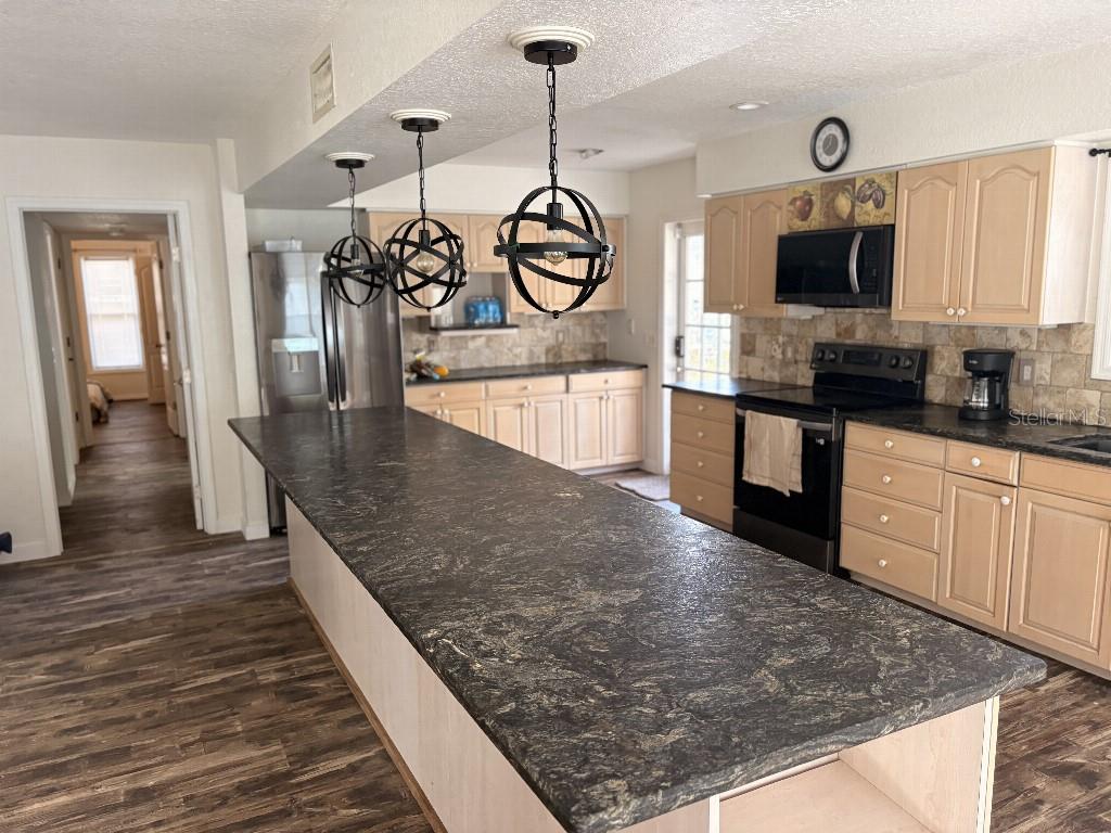 Image 8 of 23 For 3391 Tucson Road