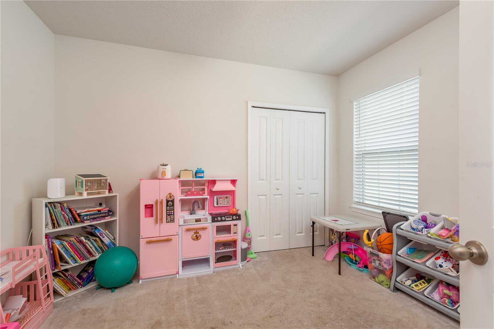 Image 24 of 43 For 17906 Turning Leaf Circle