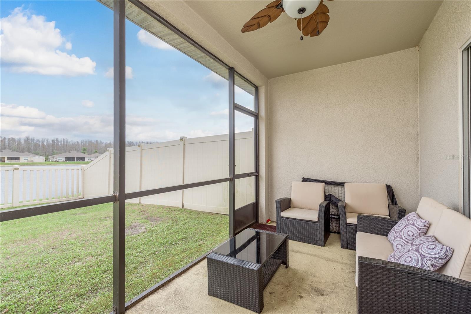 Image 28 of 43 For 17906 Turning Leaf Circle