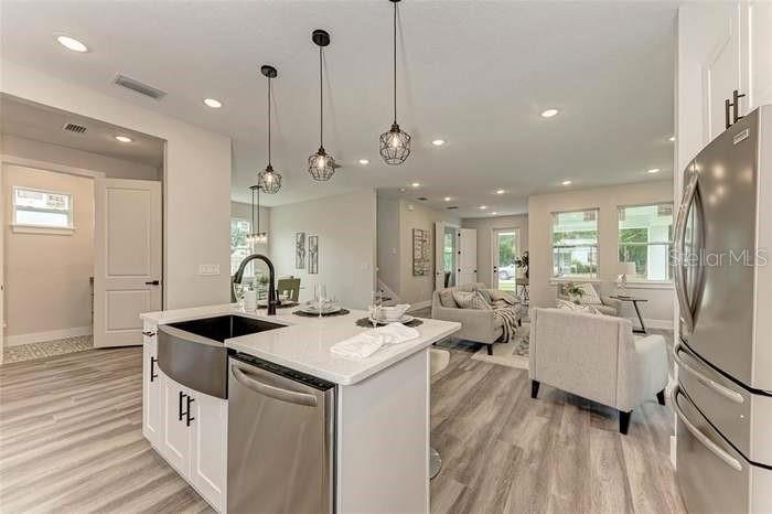 Image 2 of 17 For 3501 3rd Avenue N 1