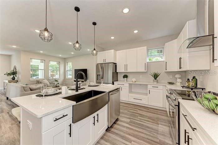 Image 5 of 17 For 3501 3rd Avenue N 1