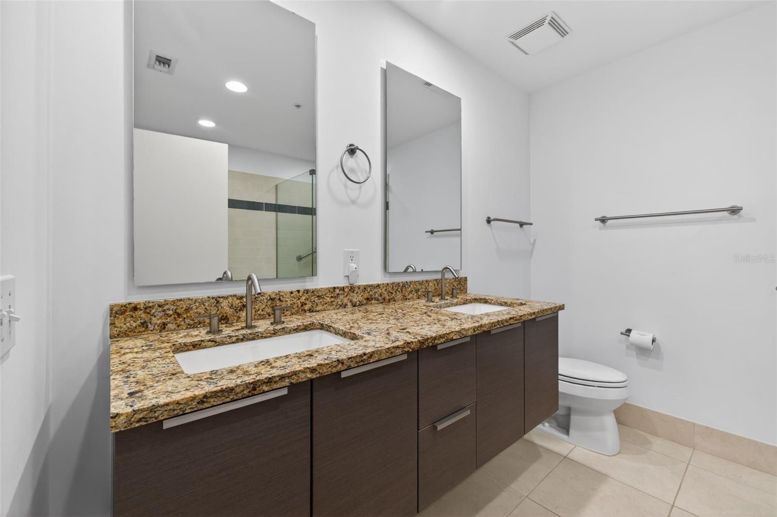 Image 12 of 37 For 175 1st Street S 404