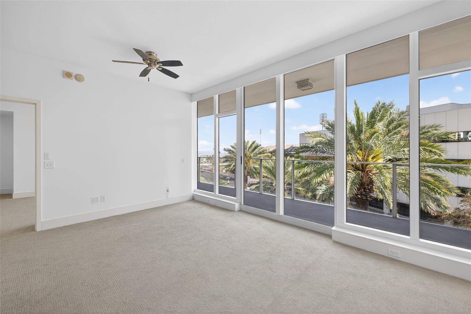 Image 20 of 37 For 175 1st Street S 404