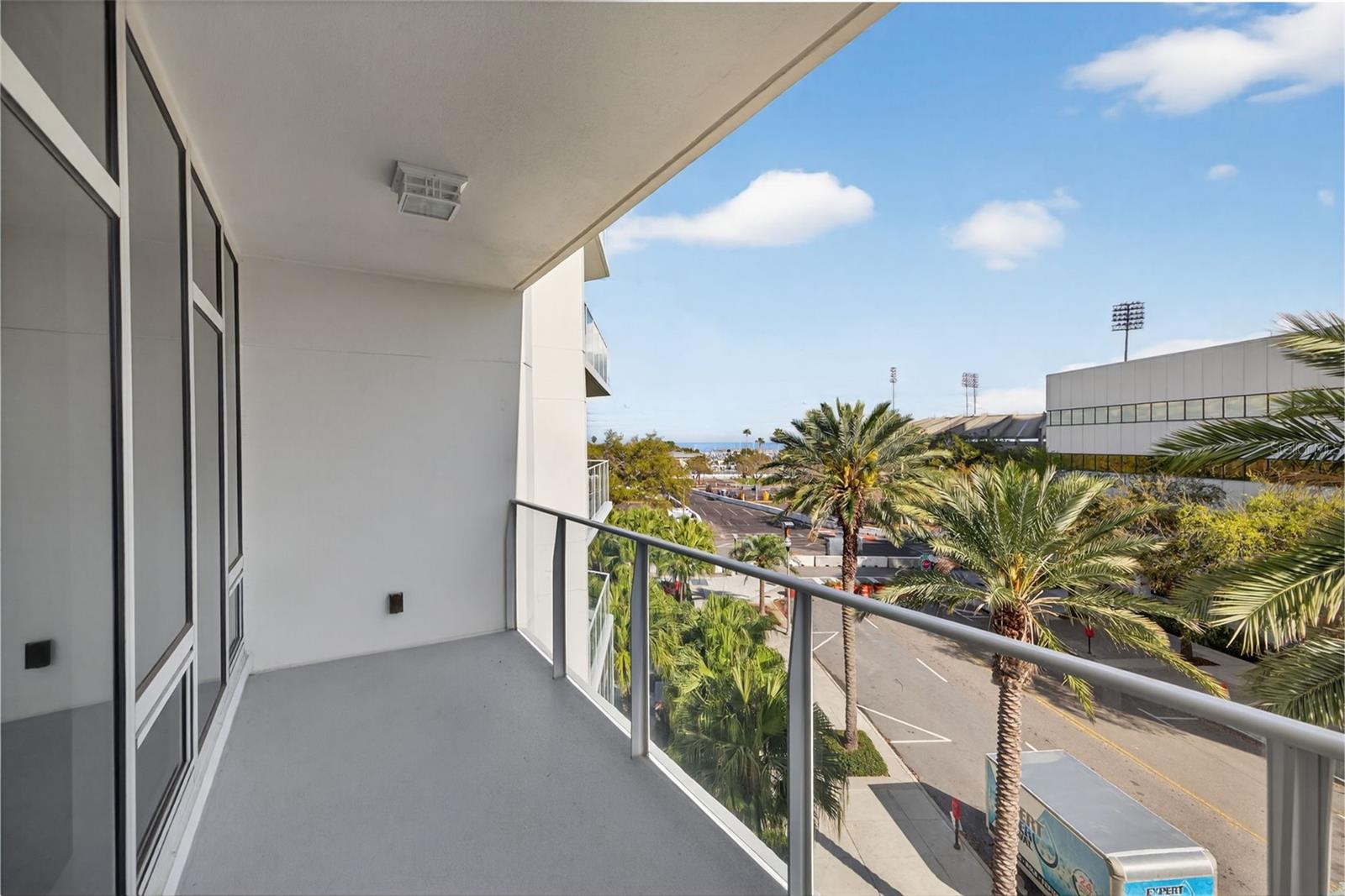 Image 21 of 37 For 175 1st Street S 404