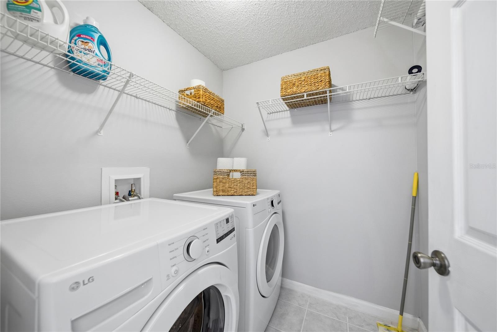 Image 22 of 54 For 1908 River Crossing Drive