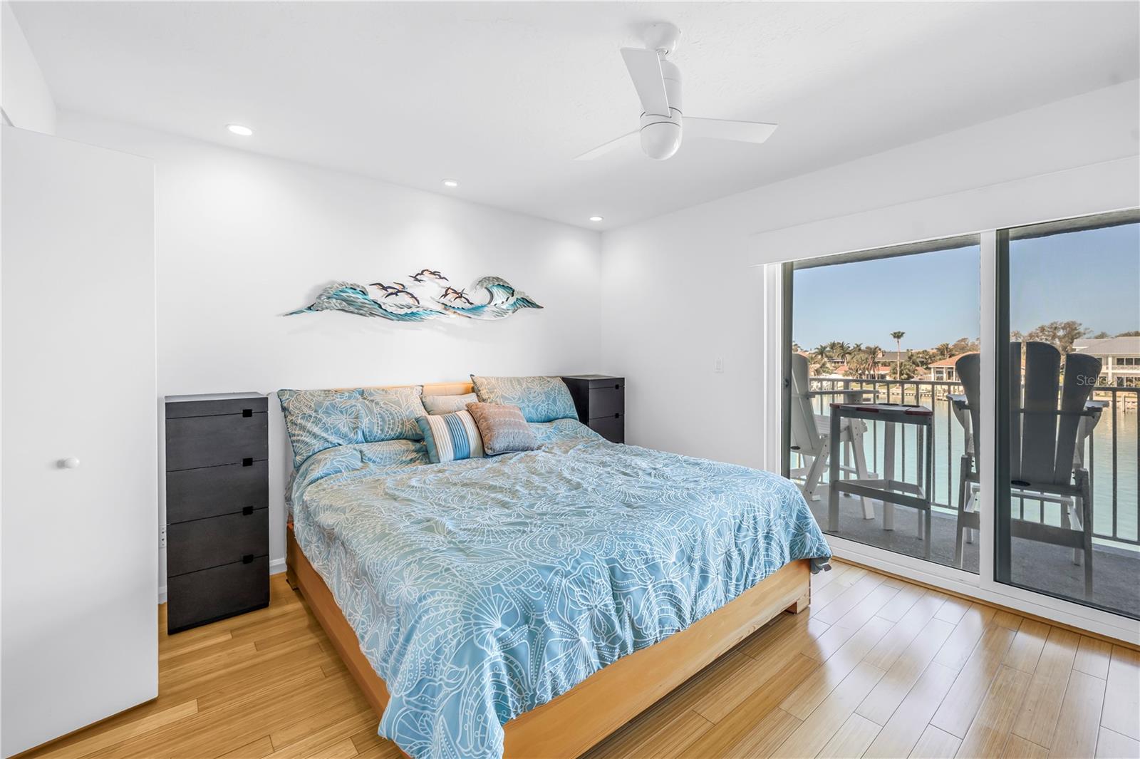 Image 18 of 52 For 340 Pinellas Bayway S 307