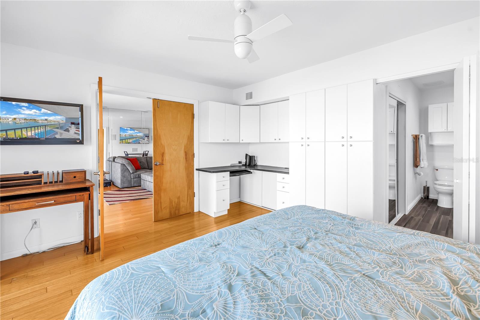 Image 20 of 52 For 340 Pinellas Bayway S 307