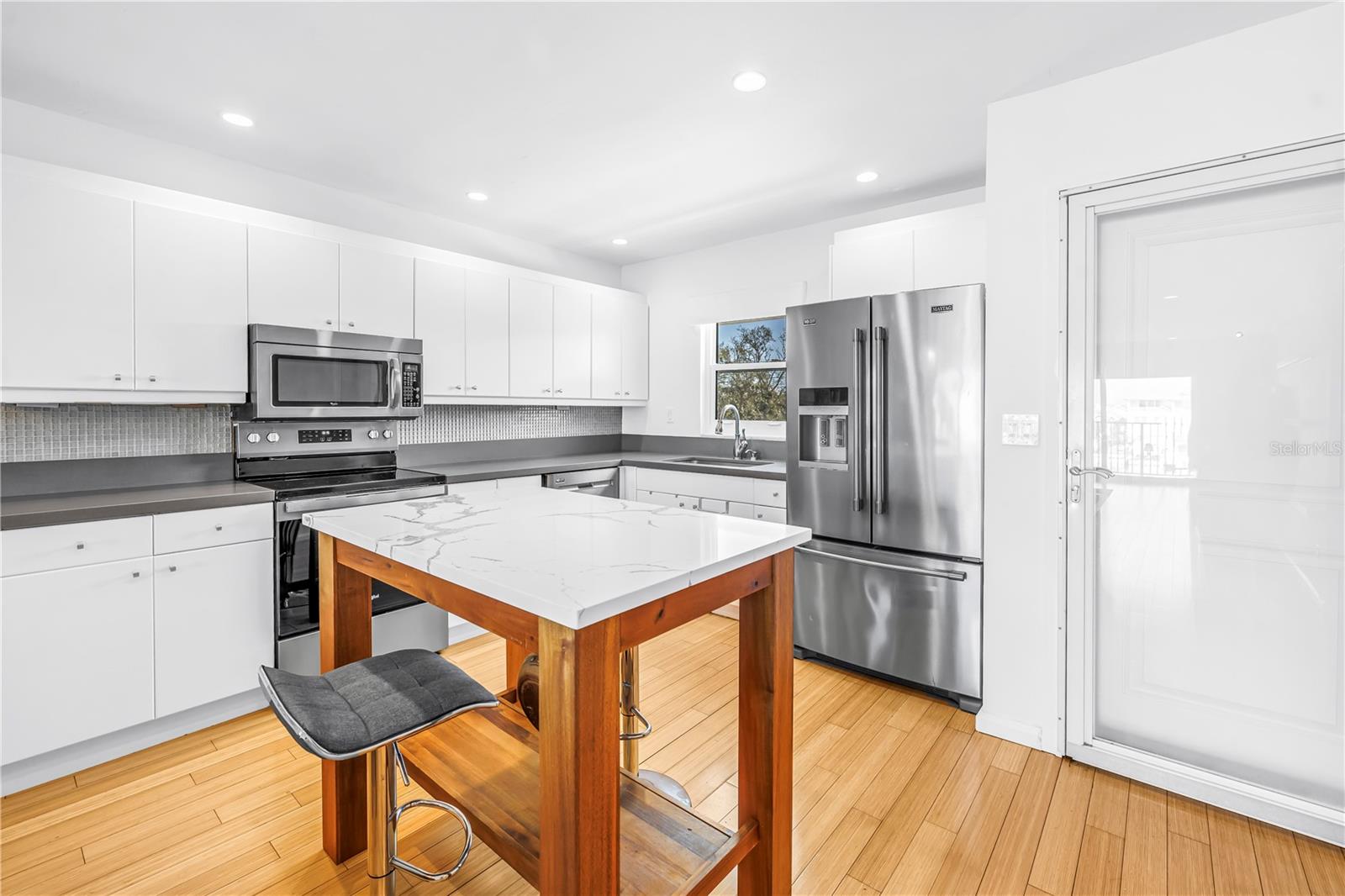 Image 5 of 52 For 340 Pinellas Bayway S 307