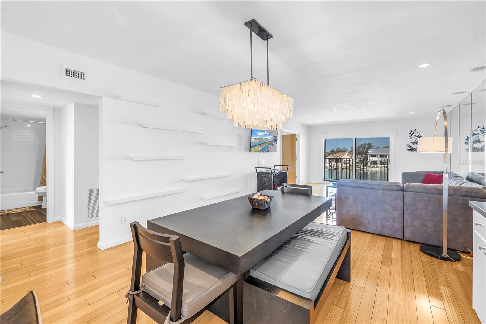 Image 9 of 52 For 340 Pinellas Bayway S 307