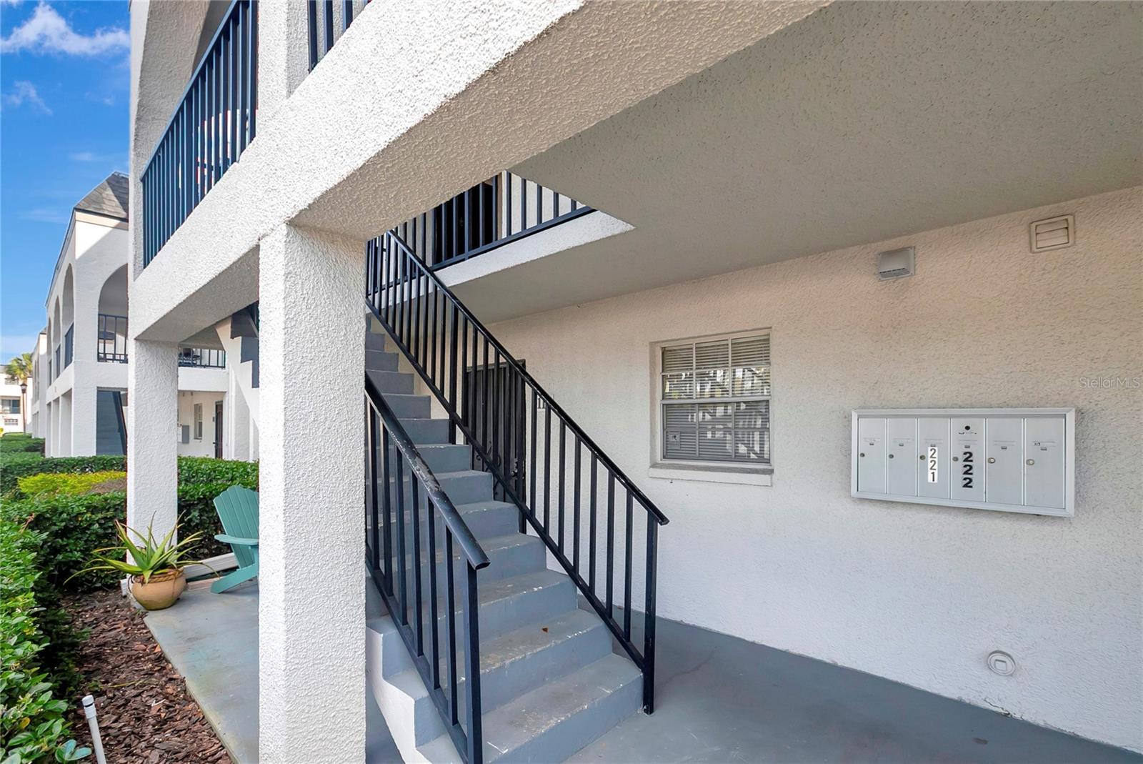 Image 3 of 29 For 709 Russell Lane C221