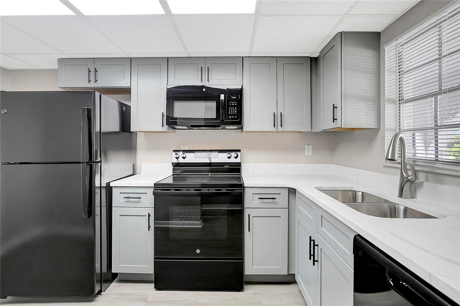 Image 5 of 29 For 709 Russell Lane C221