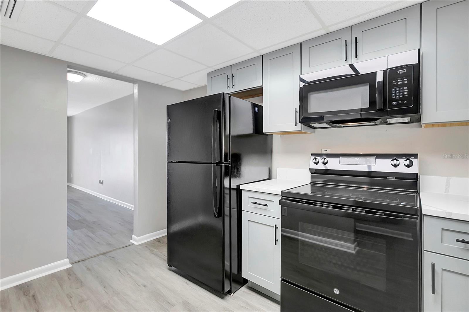 Image 6 of 29 For 709 Russell Lane C221