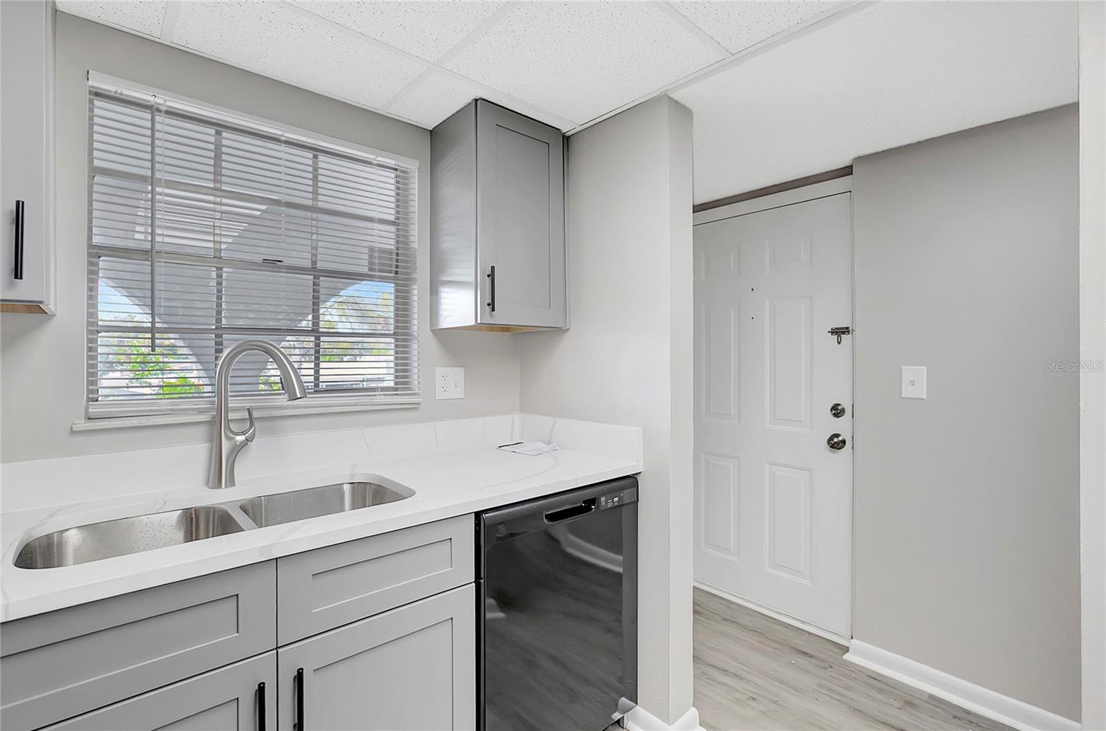 Image 9 of 29 For 709 Russell Lane C221