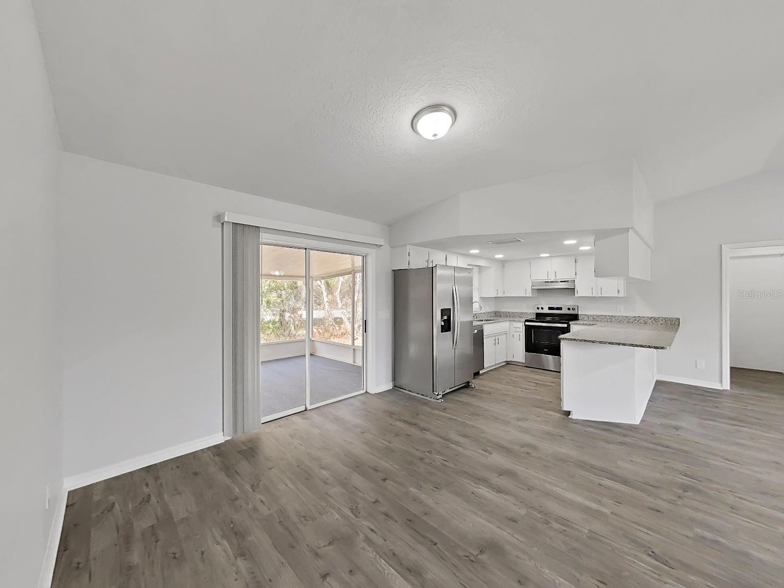 Image 10 of 39 For 902 Great Pine Point