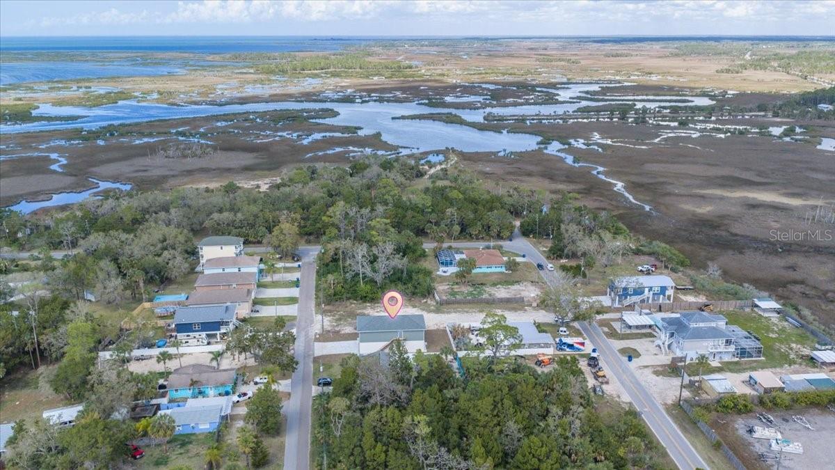 Listing photo id 34 for 5050 Oak Leaf Lane