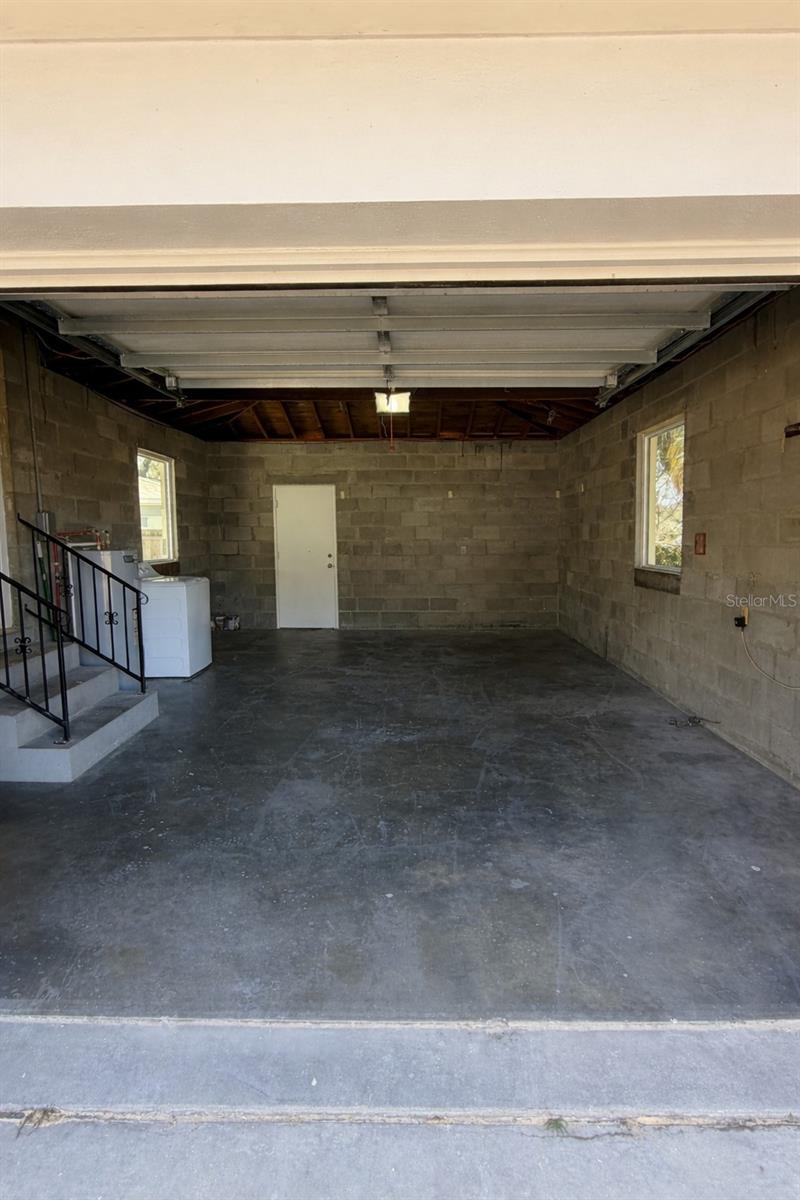 Image 17 of 18 For 2812 Munro Street