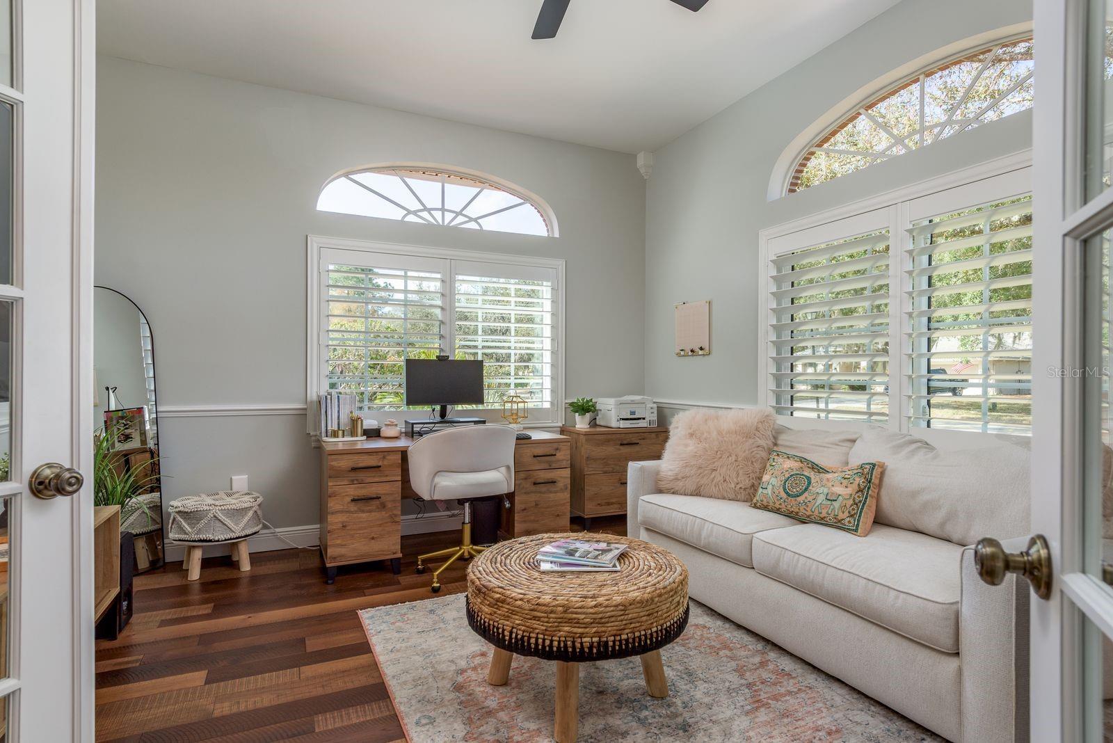 Listing photo id 23 for 1499 Lake Woodlands Parkway