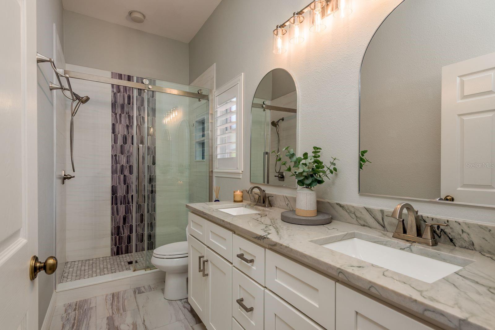 Listing photo id 27 for 1499 Lake Woodlands Parkway