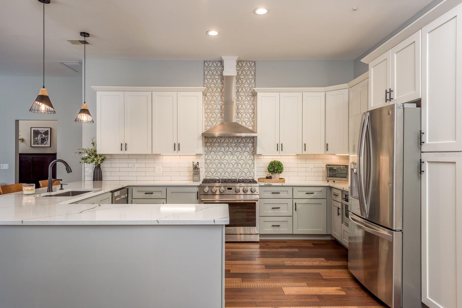 Listing photo id 1 for 1499 Lake Woodlands Parkway