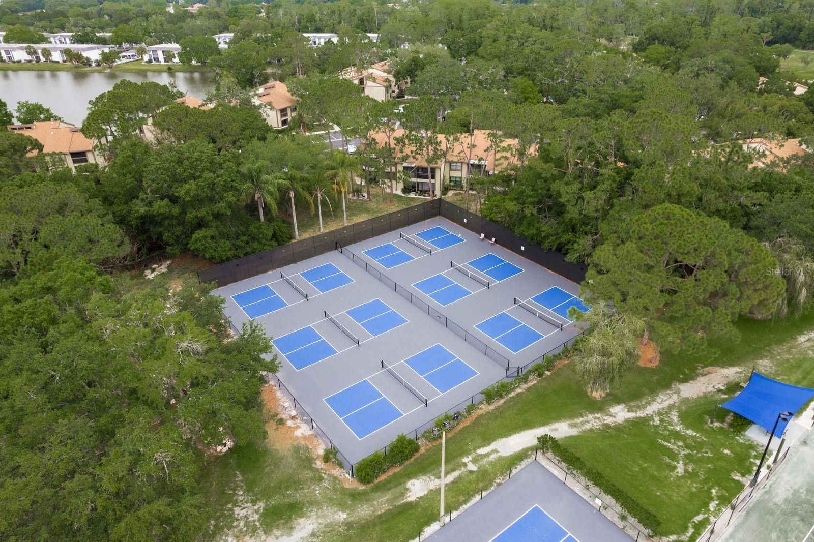 Listing photo id 63 for 1499 Lake Woodlands Parkway