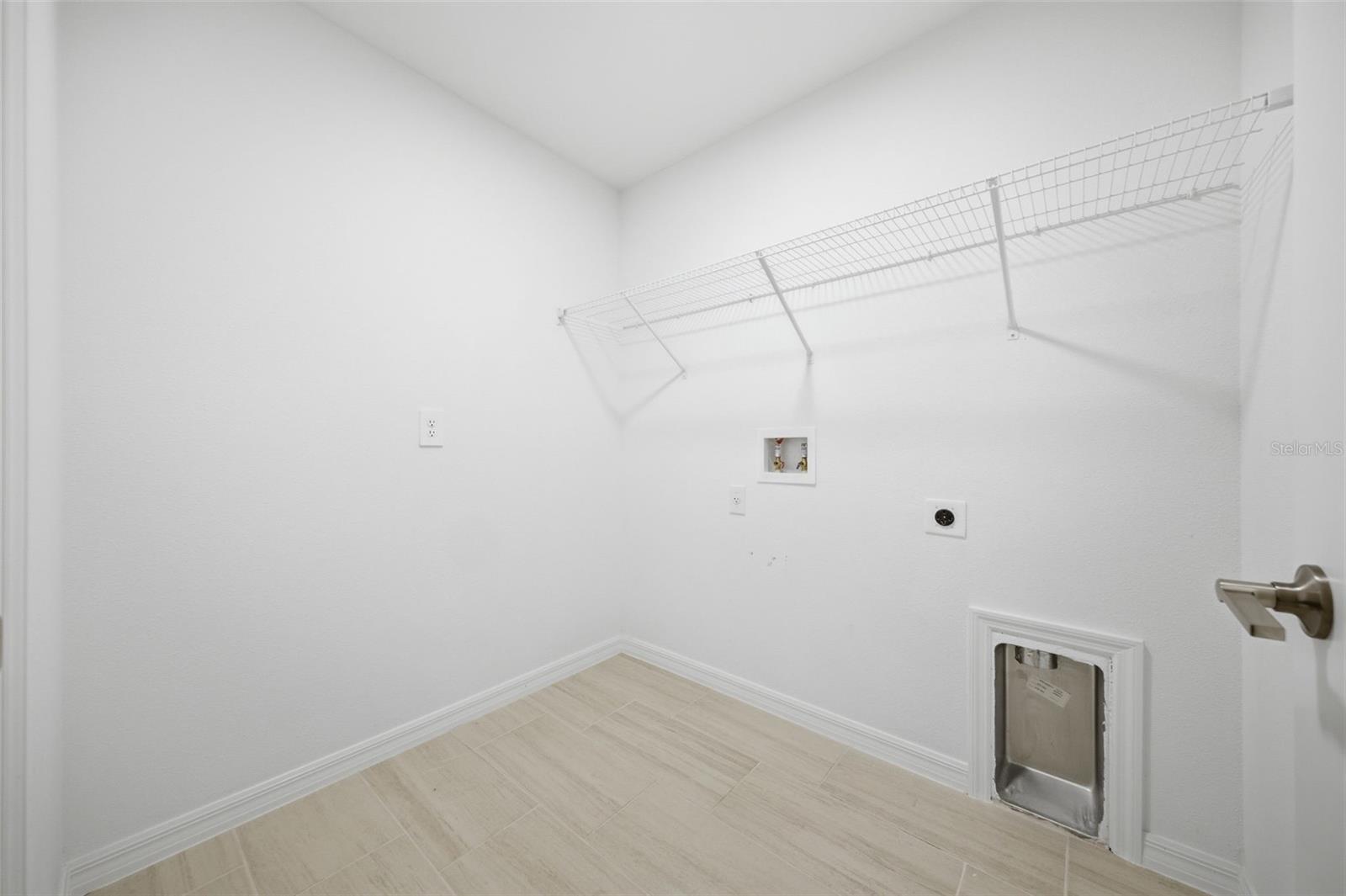 Image 32 of 74 For 2509 Victorious Falls Avenue