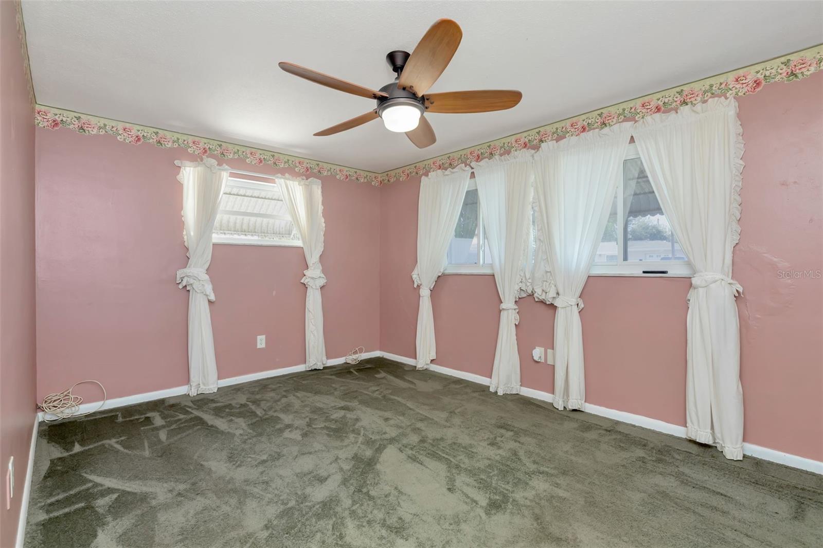 Image 15 of 36 For 101 Maywood Avenue