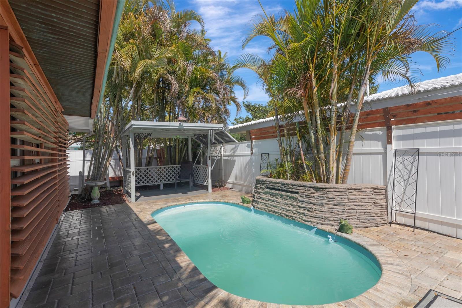 Image 26 of 36 For 101 Maywood Avenue