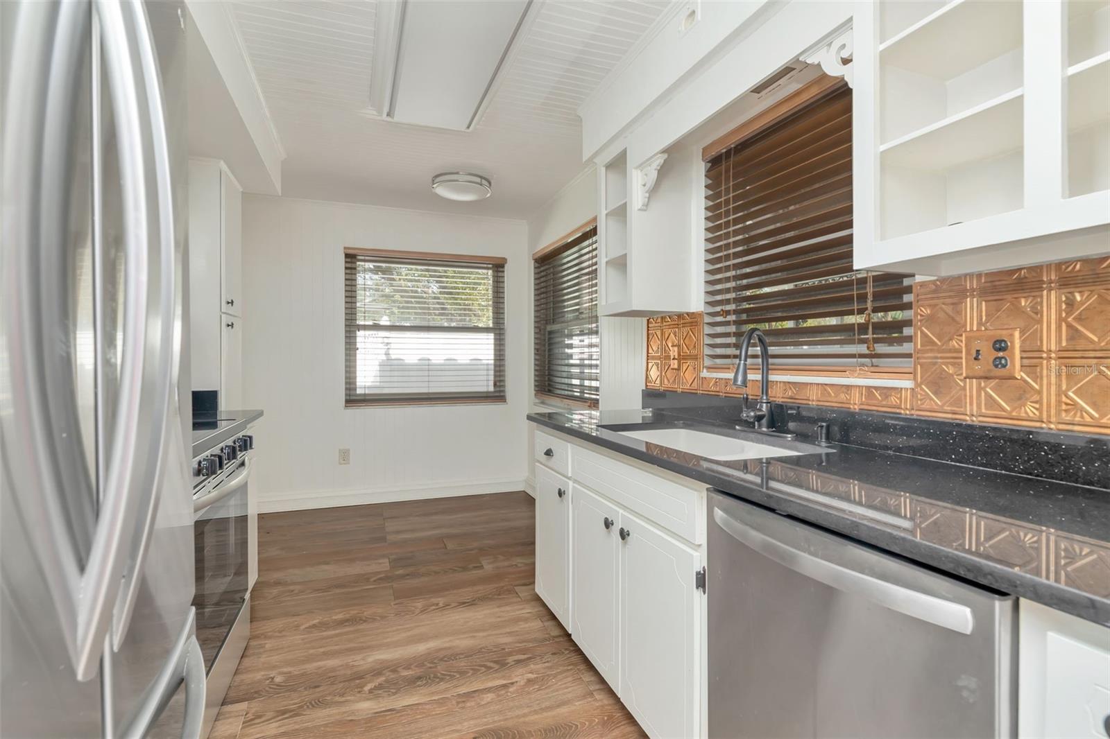 Image 6 of 36 For 101 Maywood Avenue