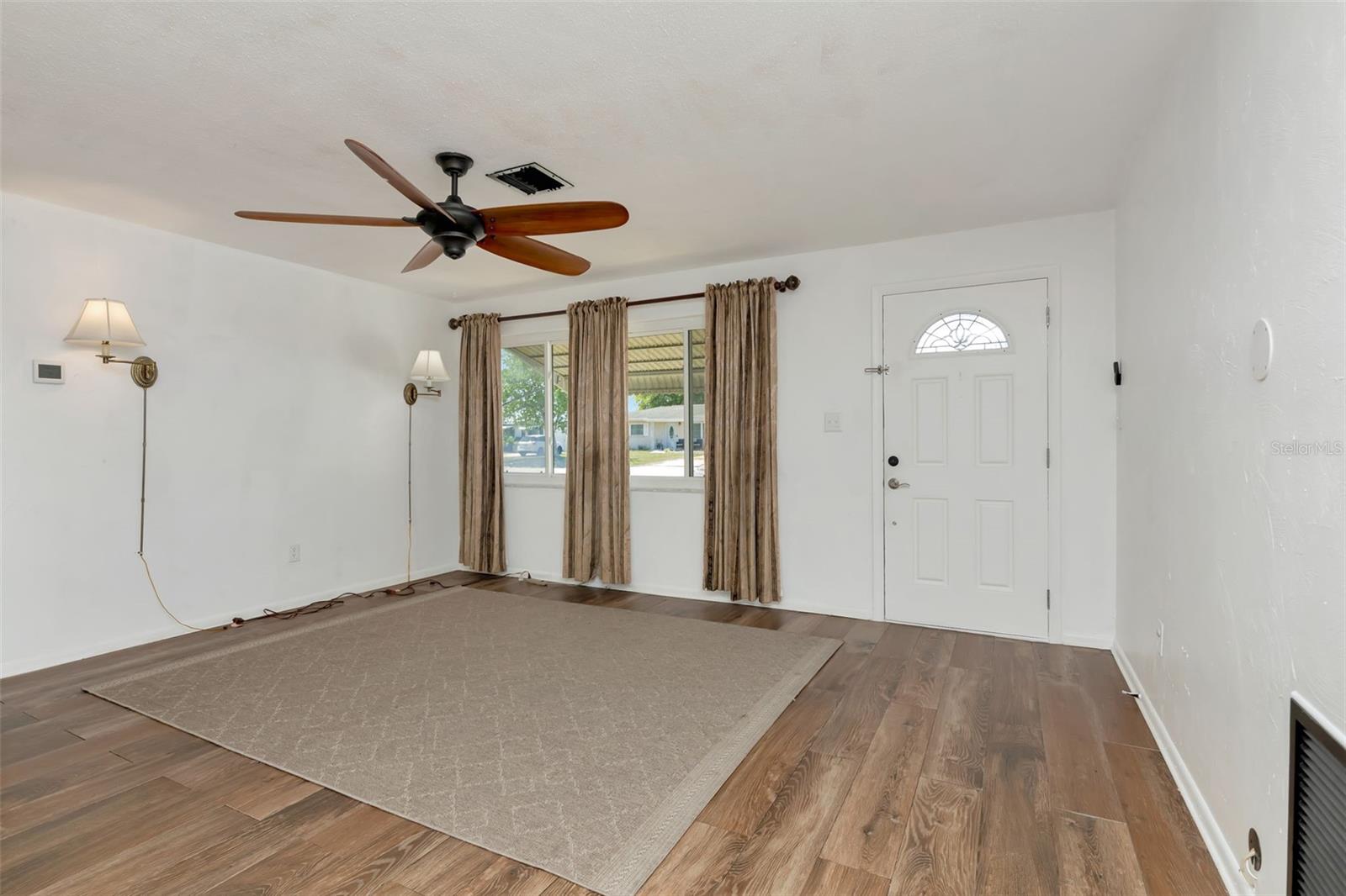 Image 9 of 36 For 101 Maywood Avenue