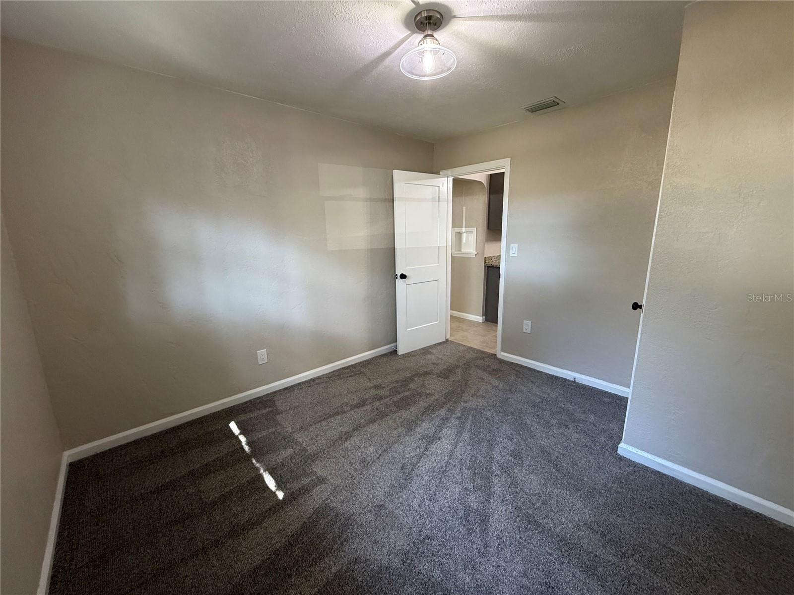 Image 23 of 28 For 6923 Dartmouth Avenue N