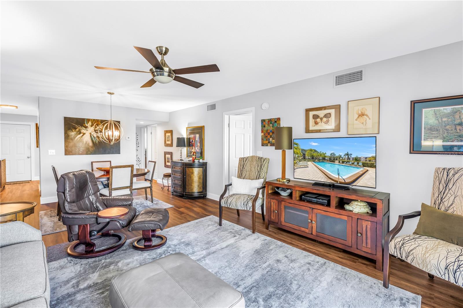 Image 12 of 28 For 5920 80th Street N 404