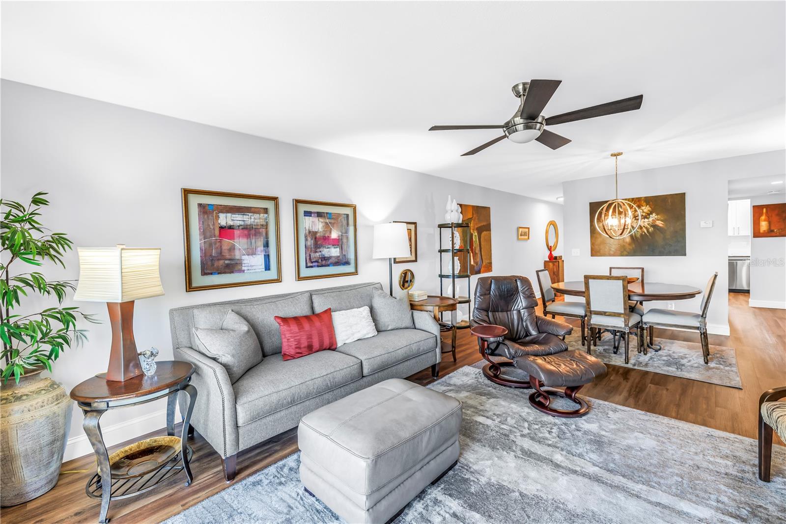 Image 13 of 28 For 5920 80th Street N 404