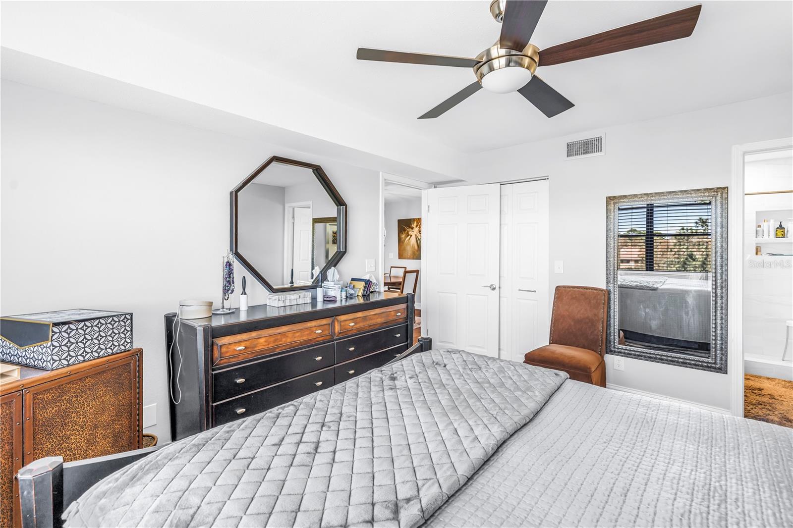 Image 15 of 28 For 5920 80th Street N 404