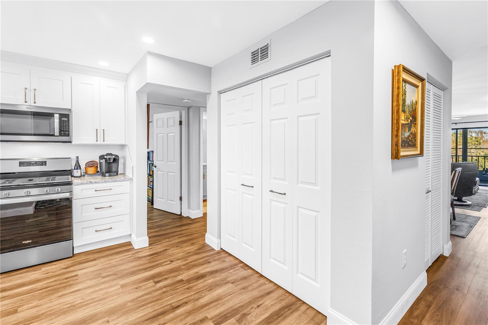 Image 4 of 28 For 5920 80th Street N 404