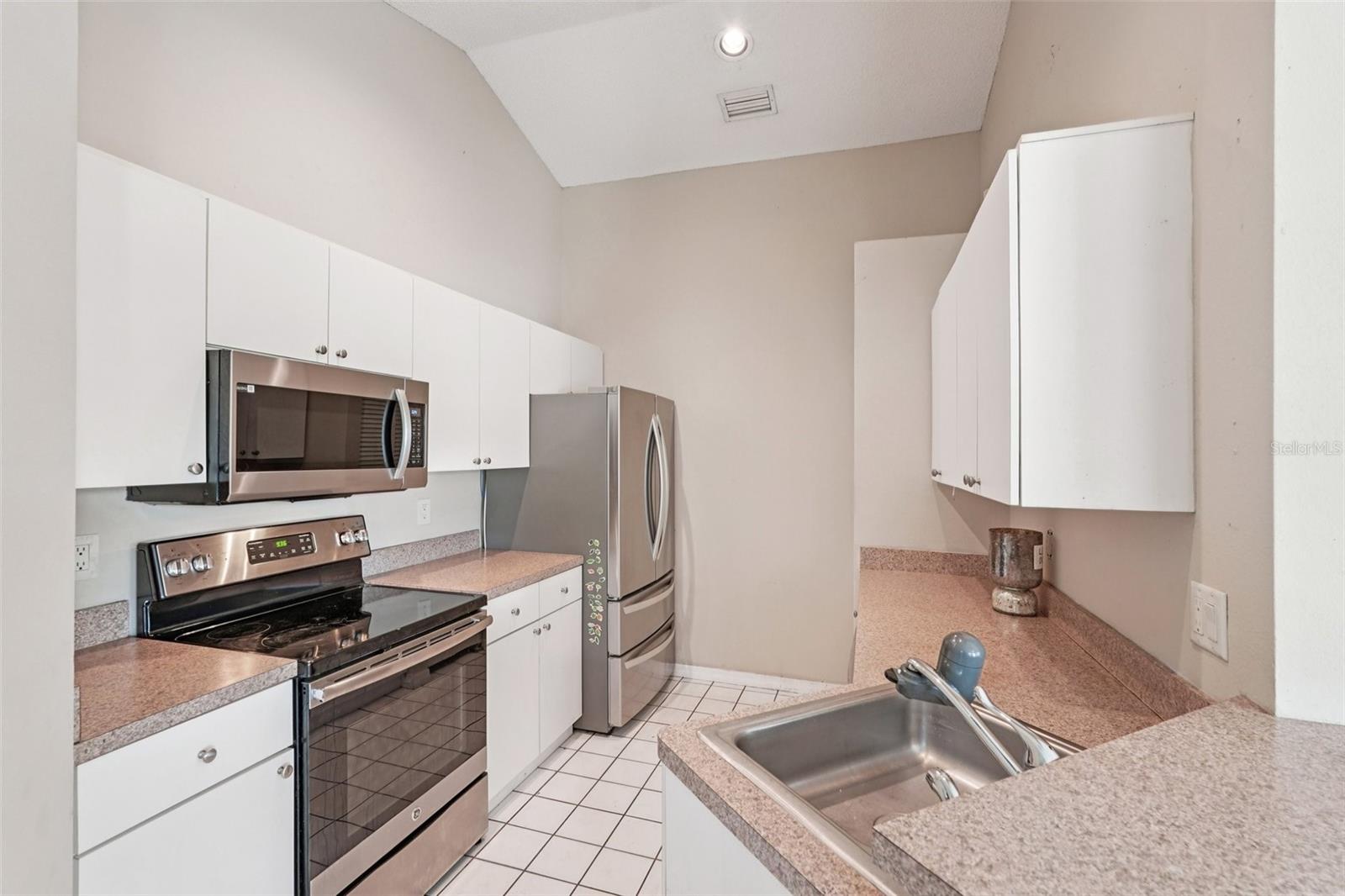 Image 3 of 23 For 3225 Gulf Watch Court