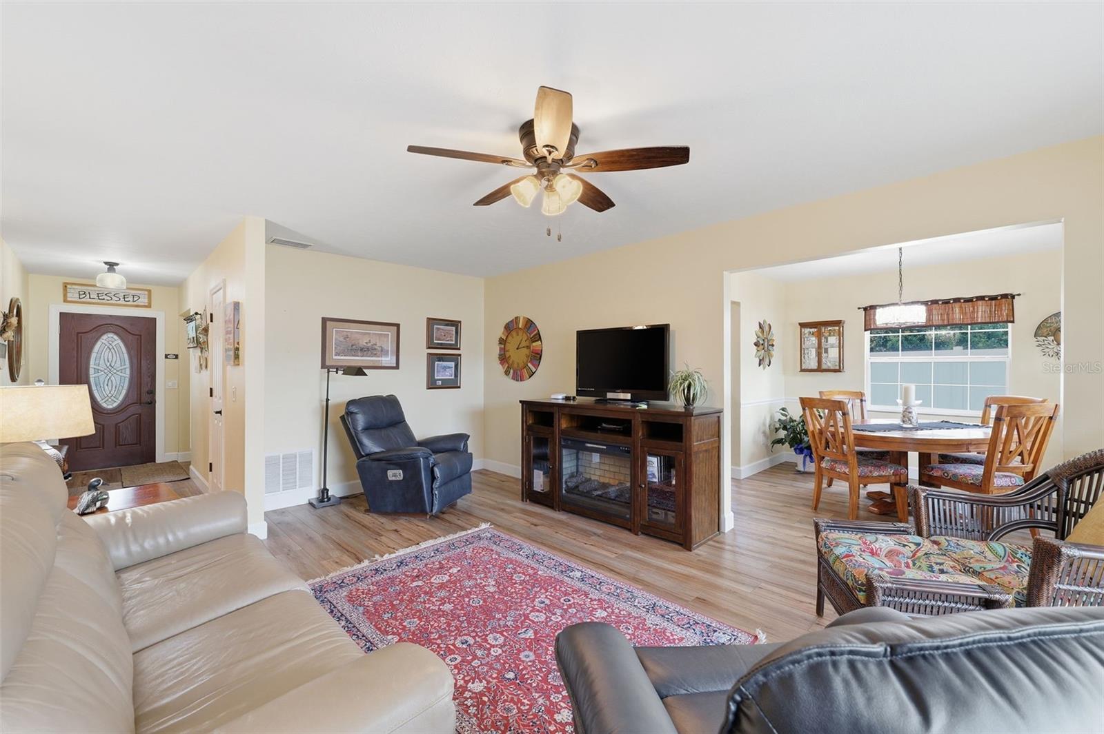 Image 8 of 39 For 12721 Carte Drive