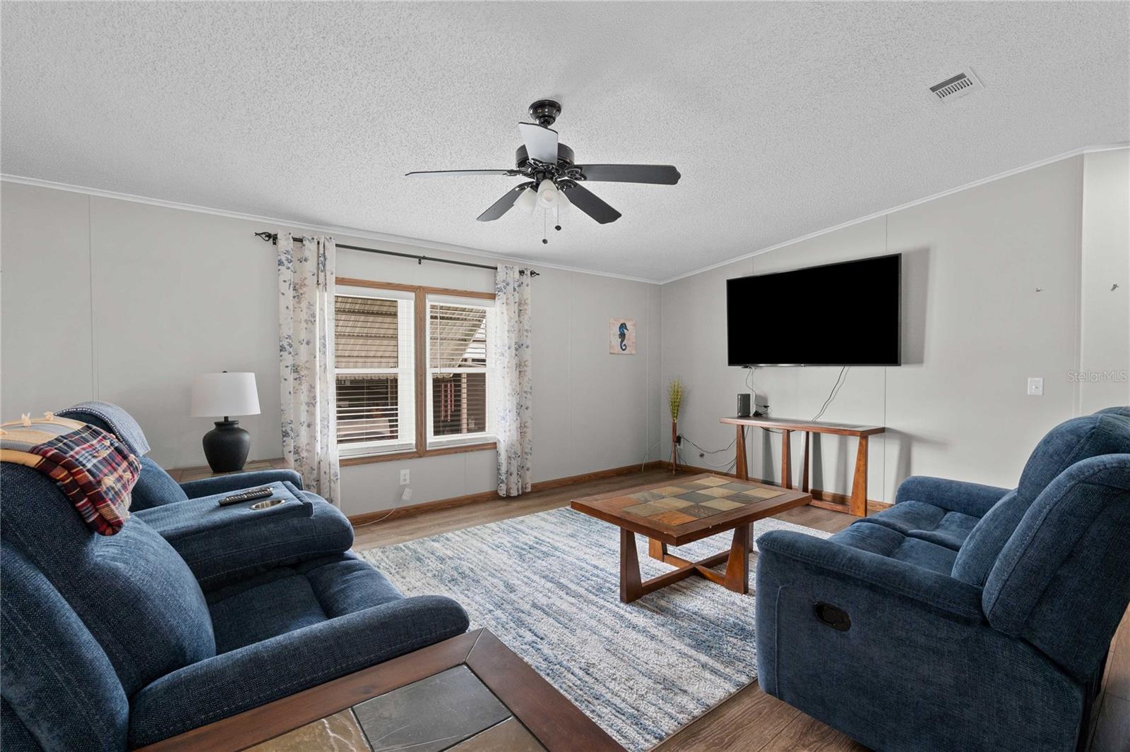 Image 10 of 55 For 7039 Siesta Street