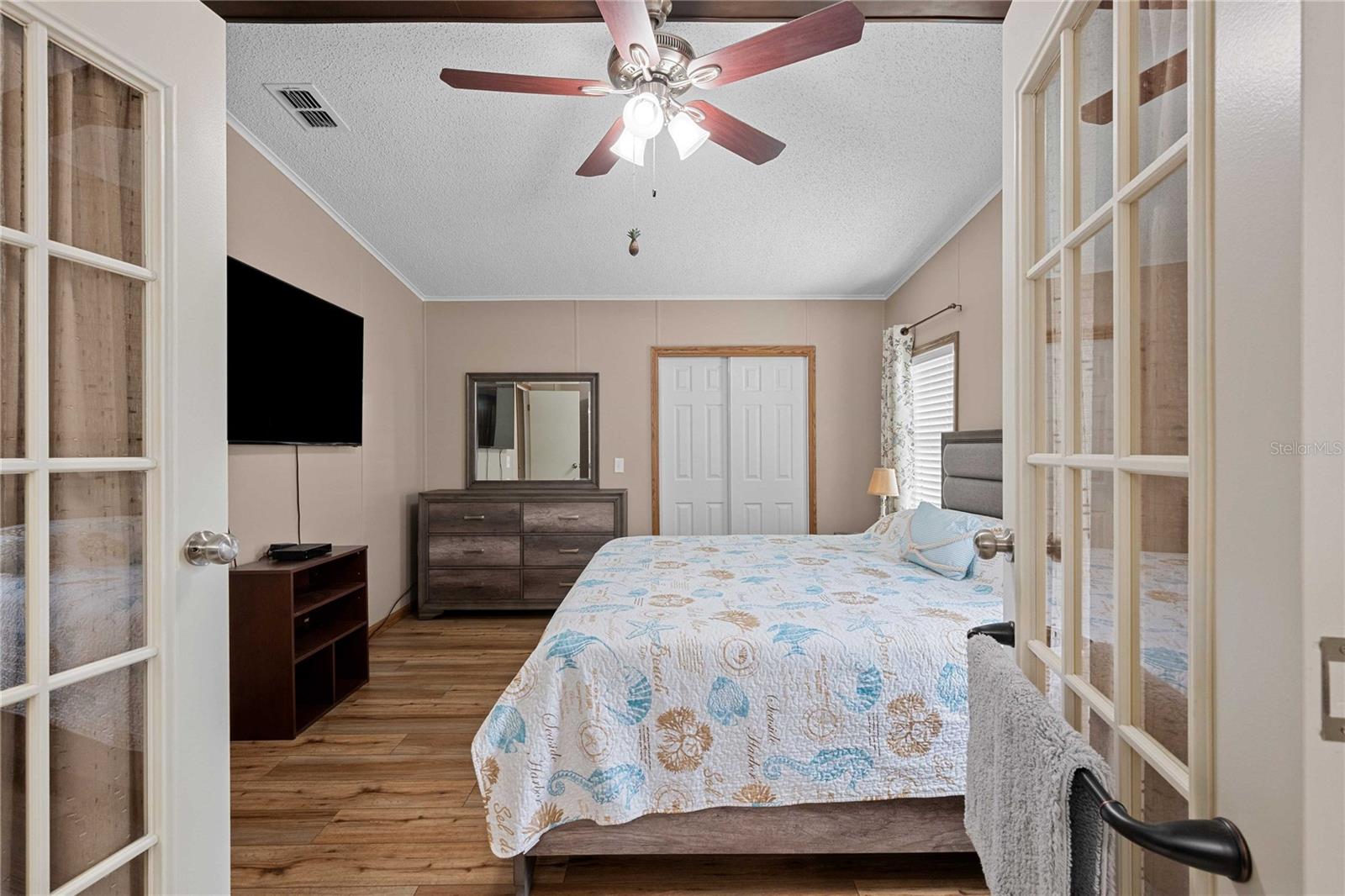 Image 16 of 55 For 7039 Siesta Street