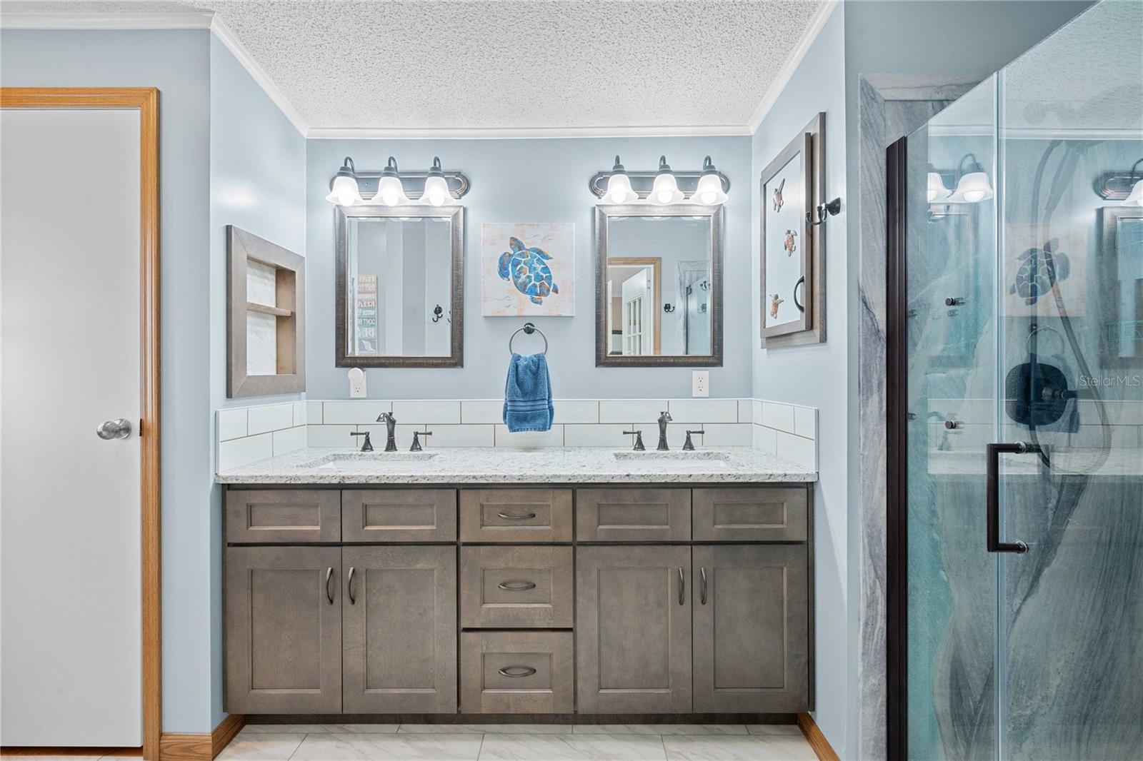 Image 17 of 55 For 7039 Siesta Street