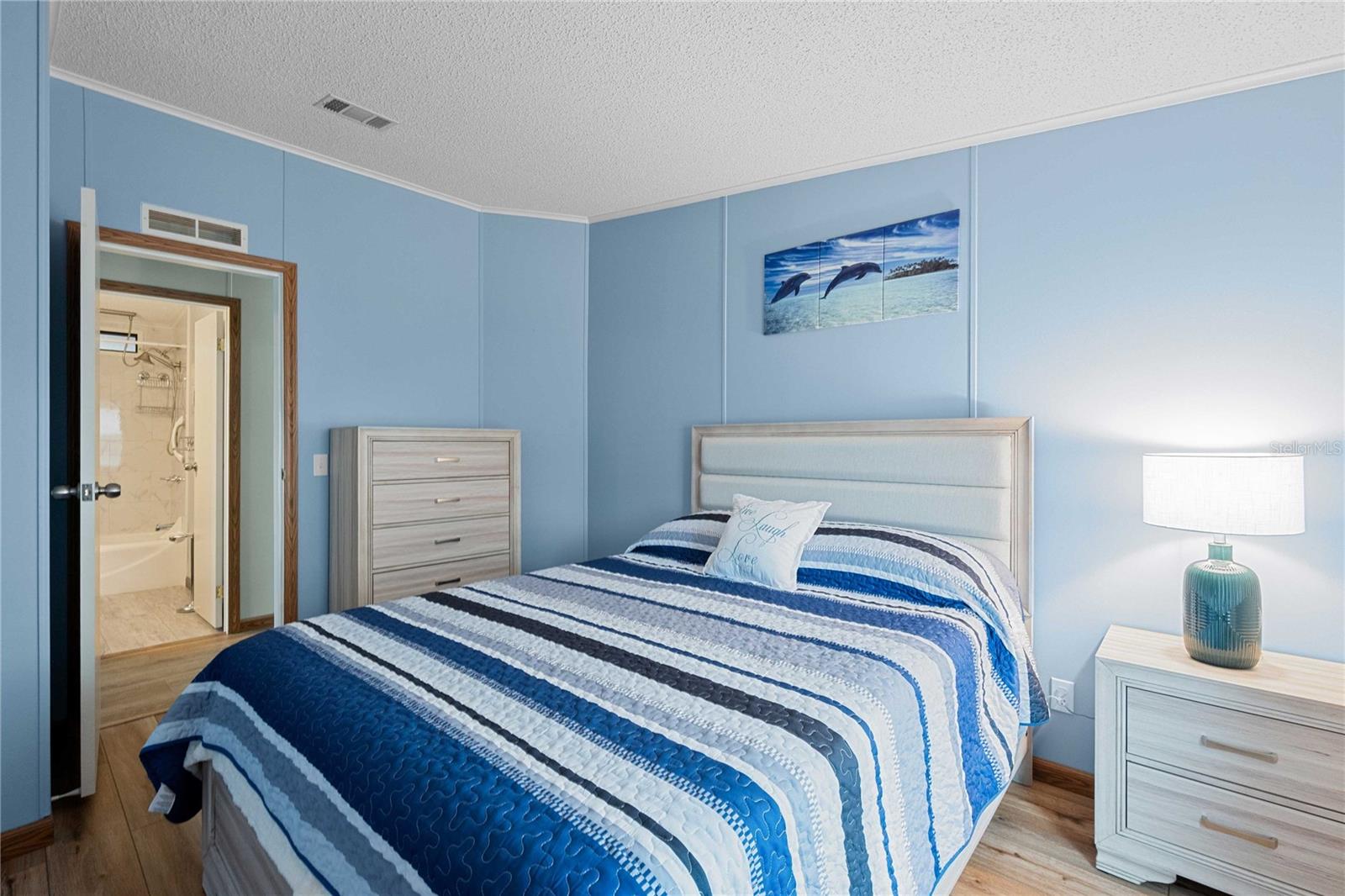 Image 20 of 55 For 7039 Siesta Street