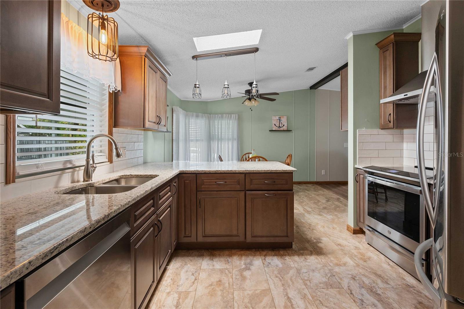 Image 5 of 55 For 7039 Siesta Street