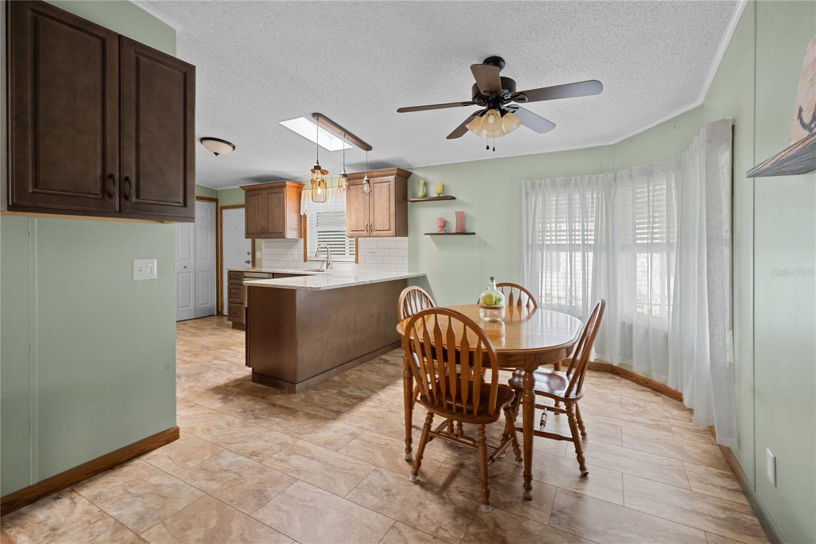 Image 7 of 55 For 7039 Siesta Street