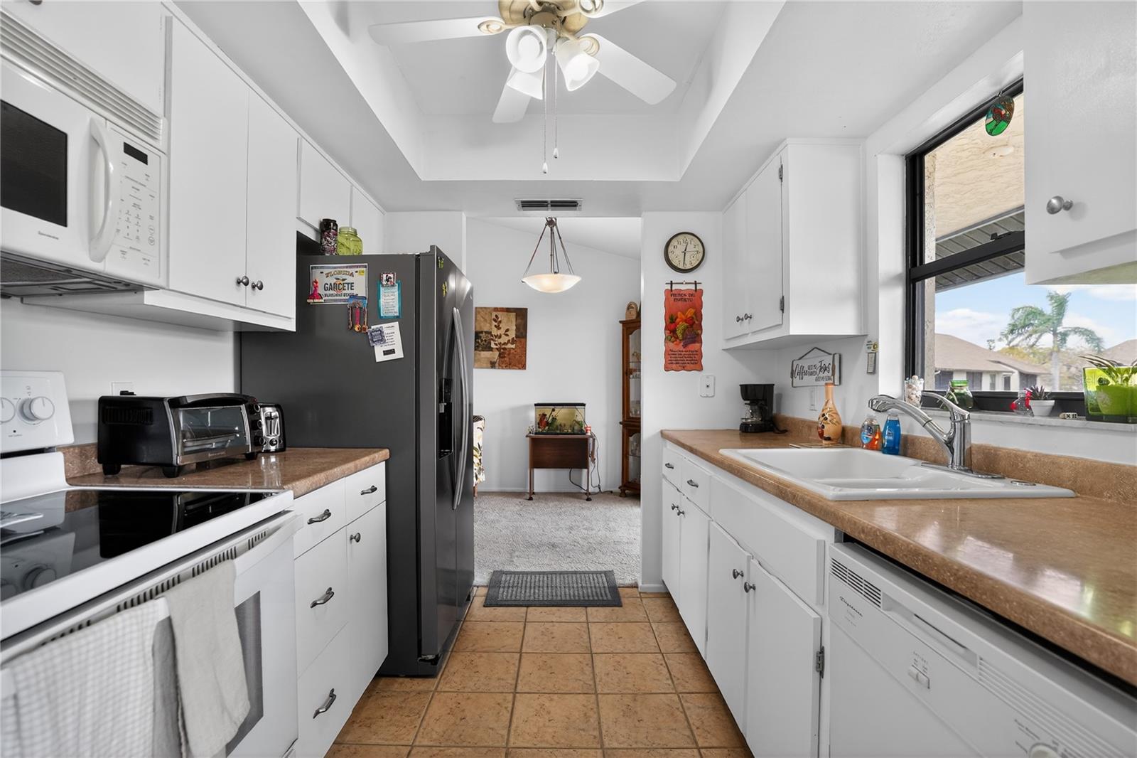 Image 2 of 23 For 8565 Charter Club Circle 6