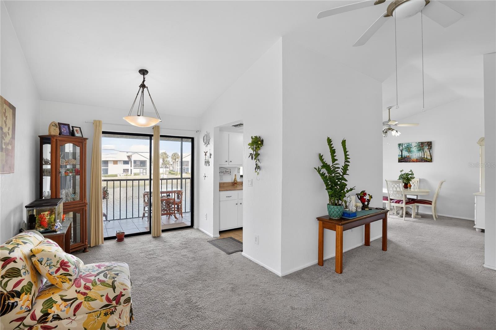 Image 6 of 23 For 8565 Charter Club Circle 6