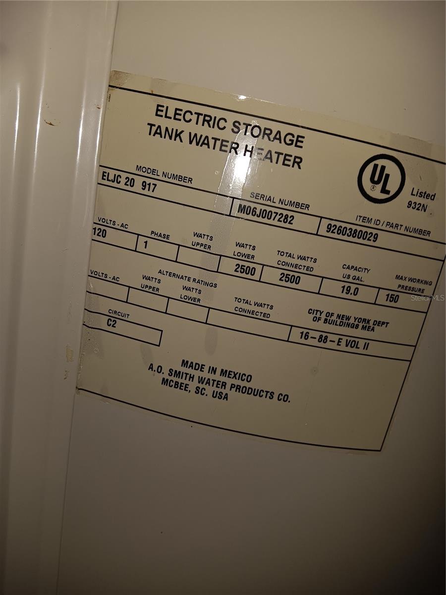 Image 38 of 44 For 37536 Amigo Drive