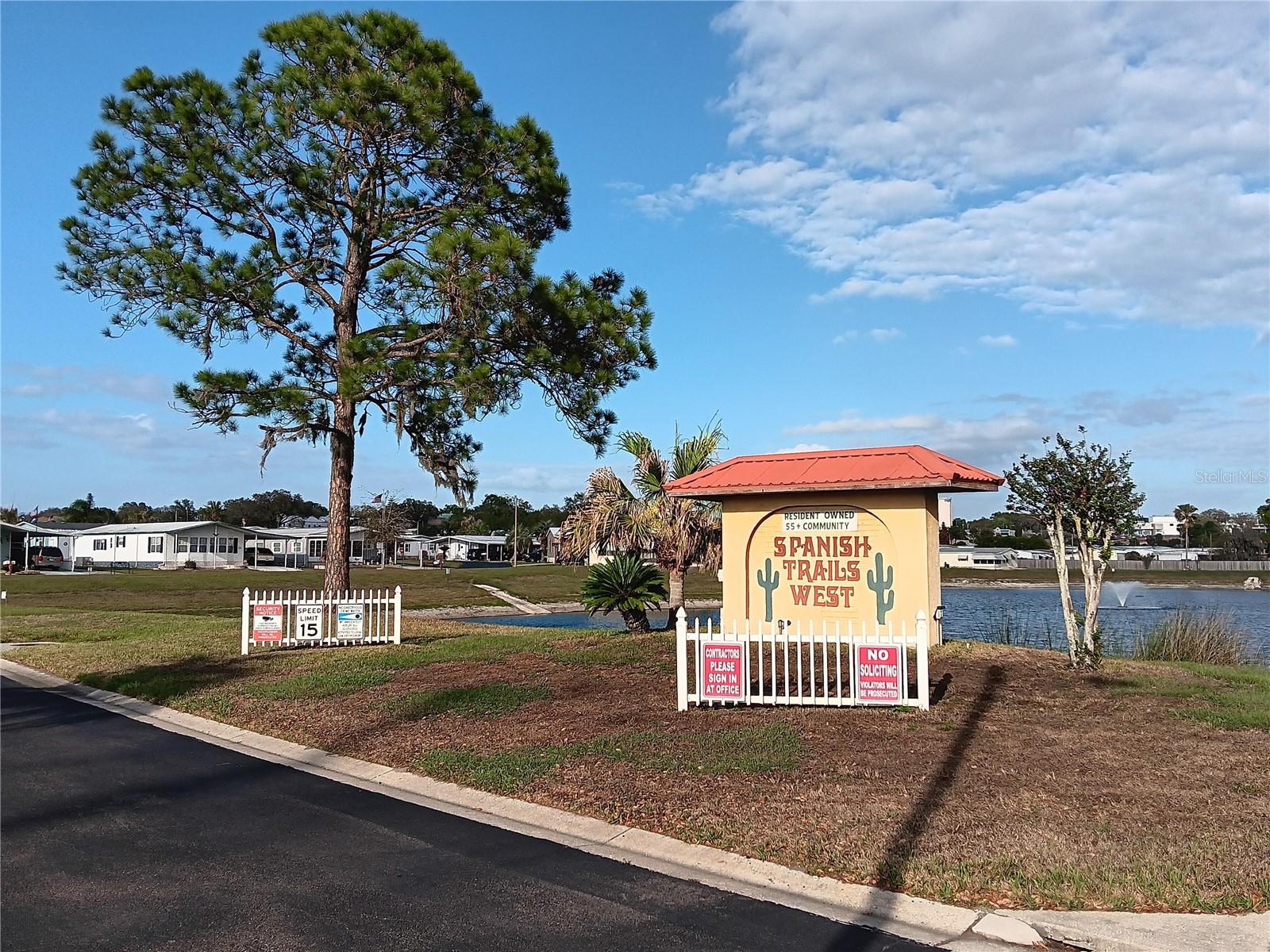 Image 39 of 44 For 37536 Amigo Drive